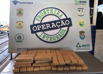 Receita Federal e FN apreendem mais de 39 kg de maconha na Ponte da Amizade