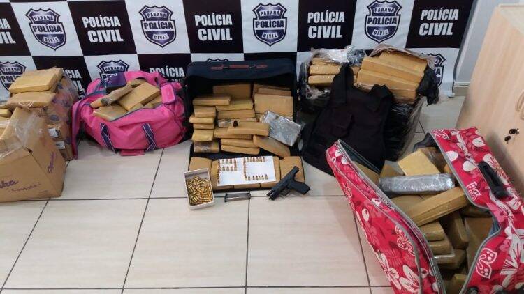 Quatro pessoas são detidas pela Polícia Civil suspeitas de assalto e tráfico