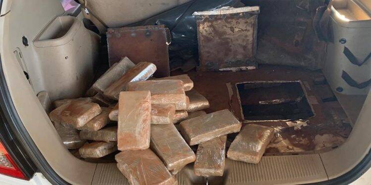 Homem é preso na Ponte Internacional da Amizade com 200 kg de maconha