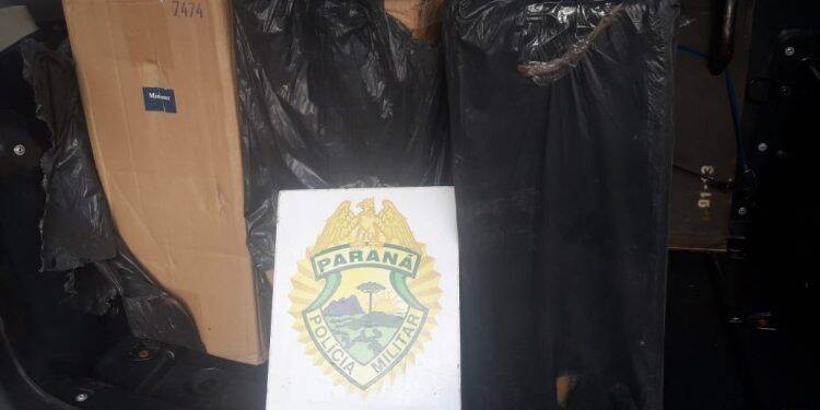 BPFron apreende em Foz do Iguaçu 150 caixas de cigarros em depósito