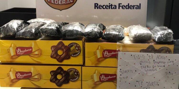 Polícia Federal apreende quase 4 kg de haxixe no Aeroporto