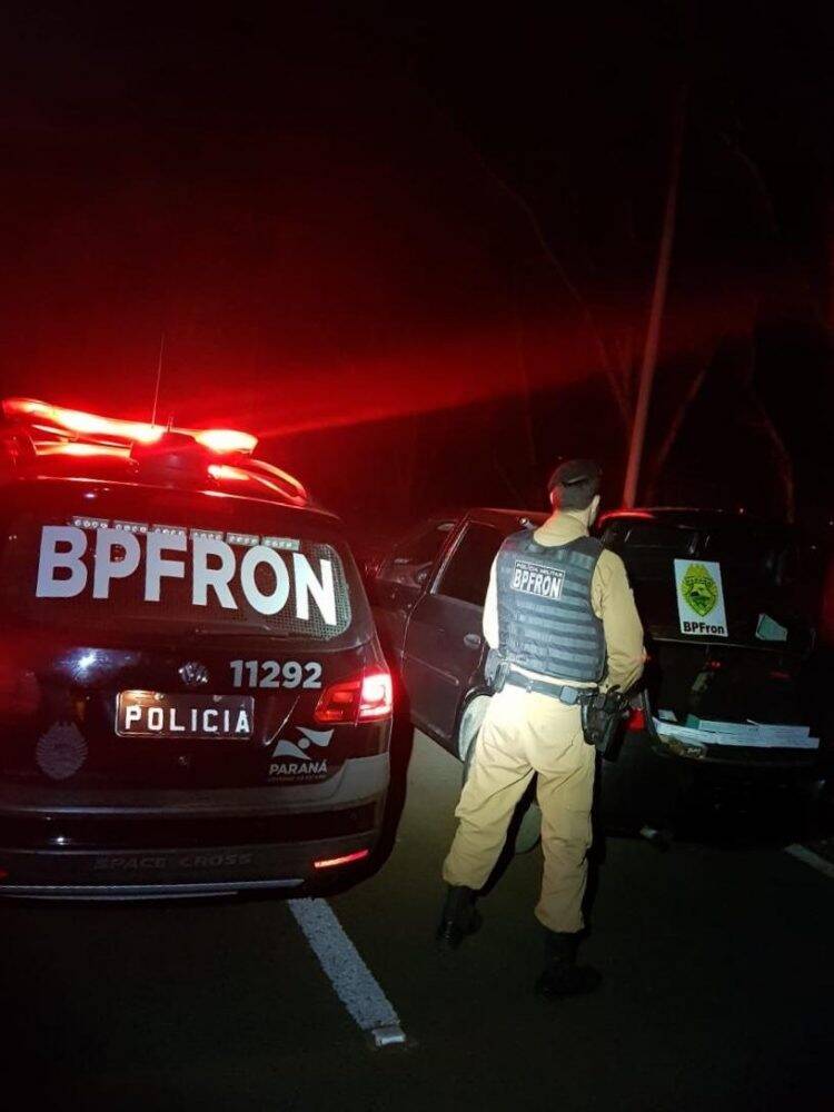 BPFron apreende carvão e essência de narguilé em porto clandestino de Foz