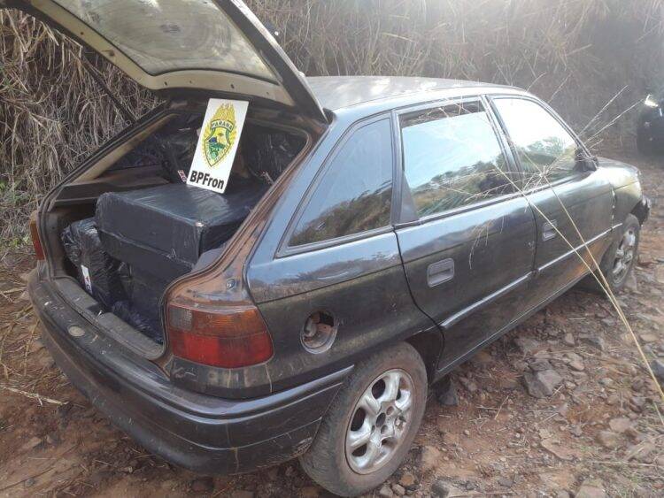 BPFron apreende carga de cigarro e dois veículos em Foz do Iguaçu