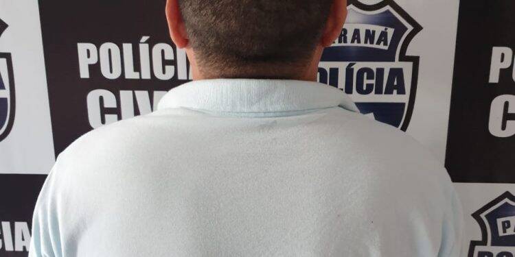 Embriagado, homem fecha viatura policial no trânsito e é preso por desacato