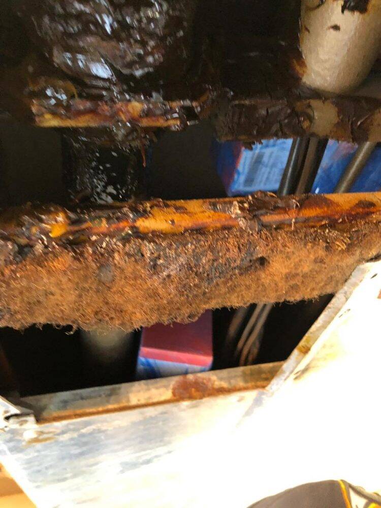 Receita deslacra ônibus apreendido em comboio e encontra eletrônicos