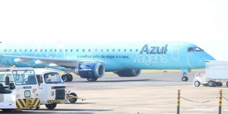 Azul inicia dois novos voos para Foz neste domingo