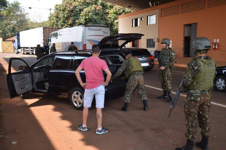 Exército continua com operação na fronteira