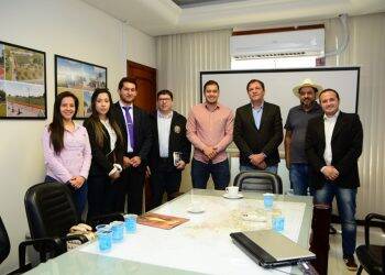 Prefeitos de Foz e Cidade do Leste se reúnem para discutir turismo