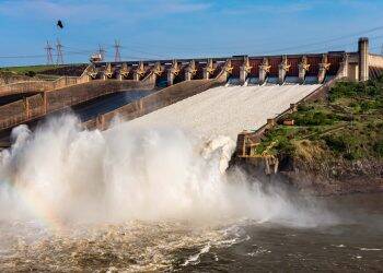 Usina de Itaipu chega aos 50 milhões de MWh