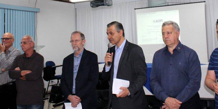 Empresários esclarecem dúvidas sobre a construção da Ponte da Integração