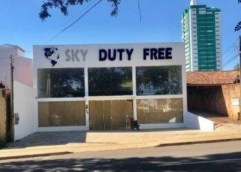 Primeira loja franca de Foz do Iguaçu espera autorização da Receita Federal