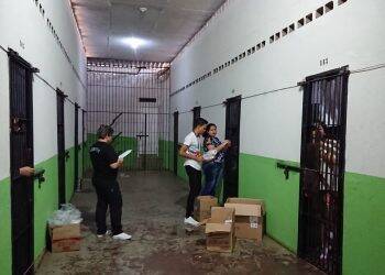 Conselho da Comunidade entrega 260 kits de higiene na Penitenciária Feminina de Foz do Iguaçu