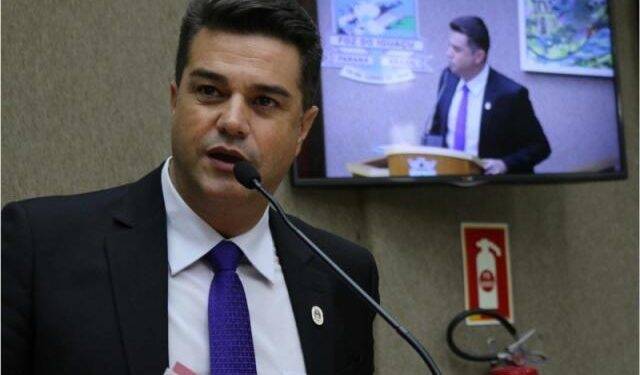 Luiz Queiroga é o quarto vereador cassado a retomar cargo