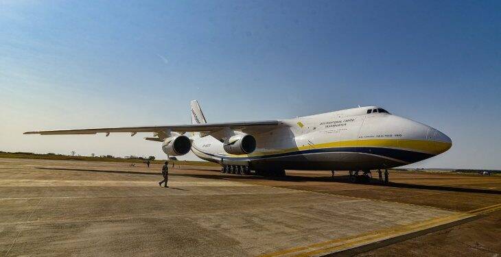 Um dos maiores aviões cargueiros do mundo aterriza em Minga Guazú