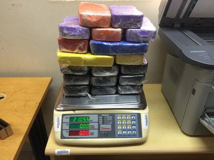 Paraguaio tenta passar a Ponte da Amizade com pistolas, munições, carregadores de fuzil e crack