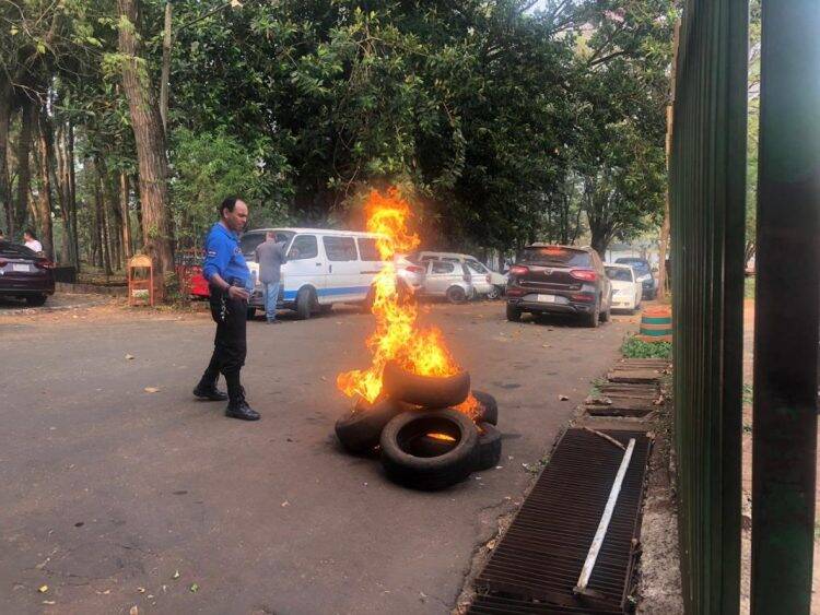 Prefeito de Cidade do Leste demite todos os agentes de trânsito