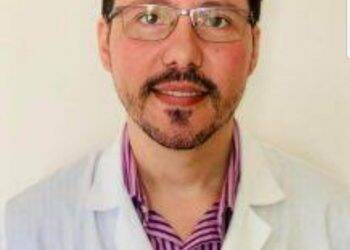 Corpo de médico do HMFI é velado em Foz