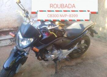 Moradora procura moto roubada no Baverly Falls Park