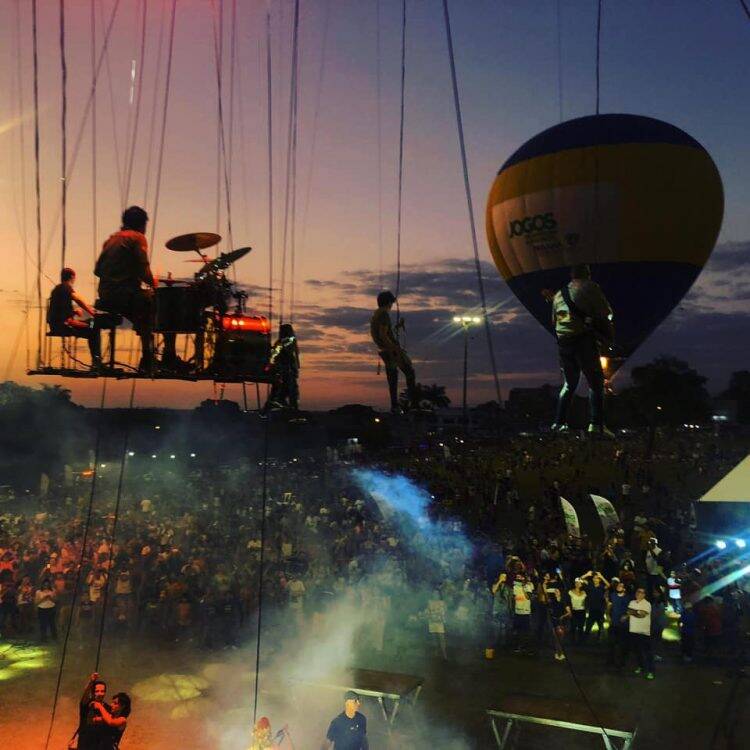 Abertura dos jogos de Aventura e Natureza proporciona show de imagens no Gramadão