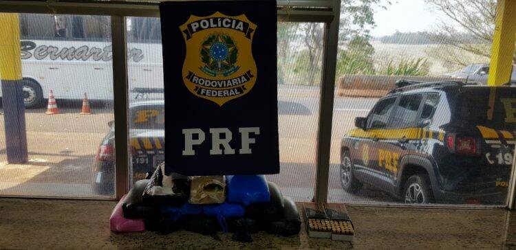 PRF apreende crack, cocaína e munições em tanque de carro em Céu Azul