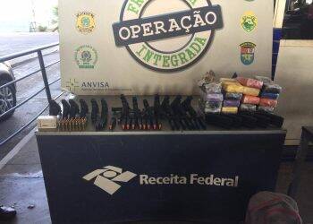 Paraguaio tenta passar a Ponte da Amizade com pistolas, munições, carregadores de fuzil e crack