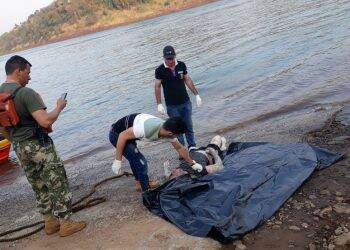 IML paraguaio pede ajuda para identificar corpo encontrado no Rio Paraná