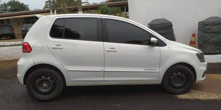 Polícia Civil recupera veículo com alerta de furto