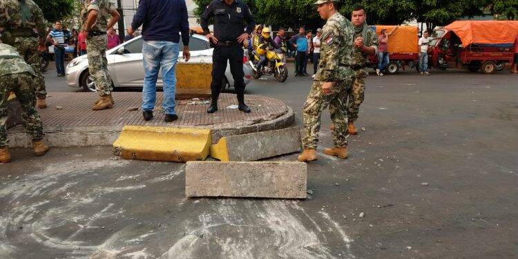 Protesto de “paseros” termina em confronto com a polícia no Paraguai