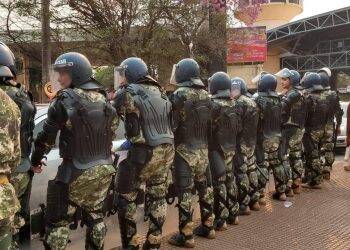 Protesto de “paseros” termina em confronto com a polícia no Paraguai