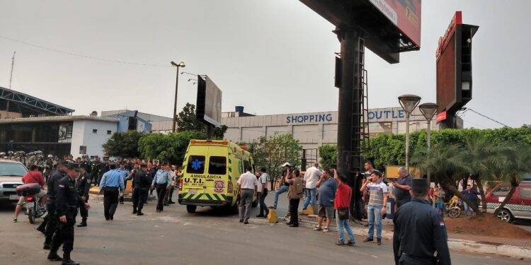 Protesto de “paseros” termina em confronto com a polícia no Paraguai