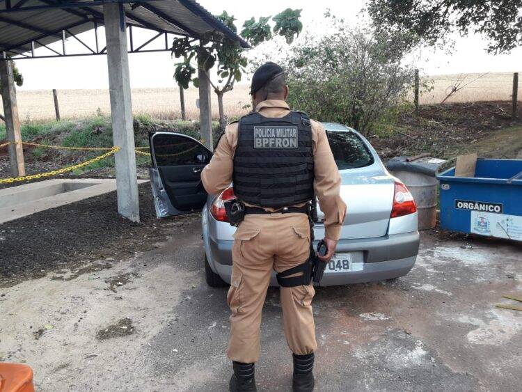 BPFron apreende mercadorias e veículos em Céu Azul