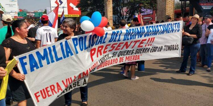 Após cerca de 40 minutos, manifestantes liberam trânsito na Ponte da Amizade