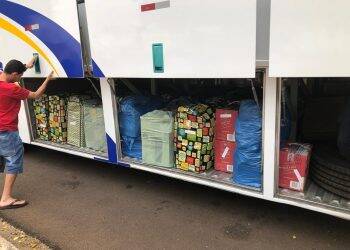 Ônibus de turismo é apreendido com 30 mil dólares em mercadoria