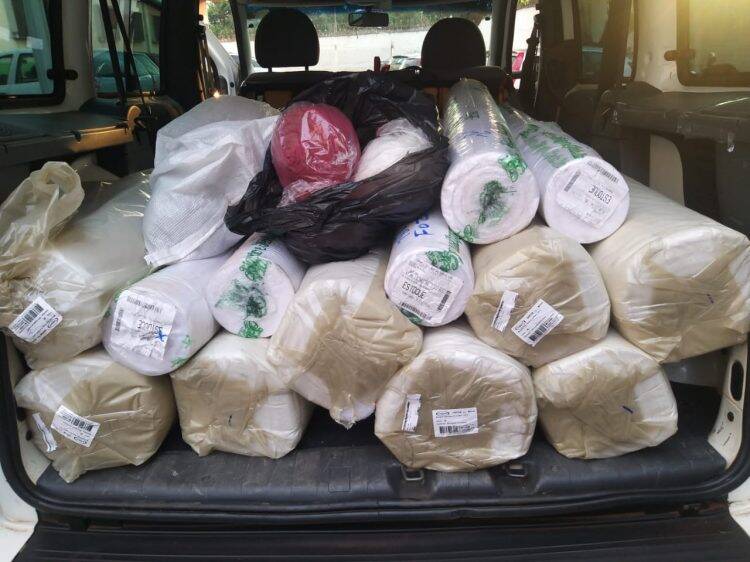 Presas da Penitenciária Feminina de Foz do Iguaçu vão produzir os próprios lençóis e toalhas de banho