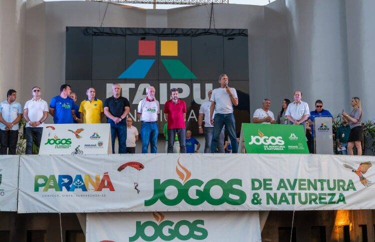 Abertura dos jogos de Aventura e Natureza proporciona show de imagens no Gramadão