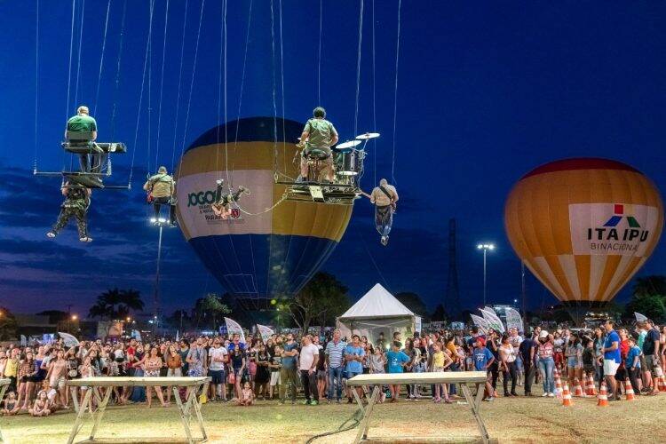 Abertura dos jogos de Aventura e Natureza proporciona show de imagens no Gramadão