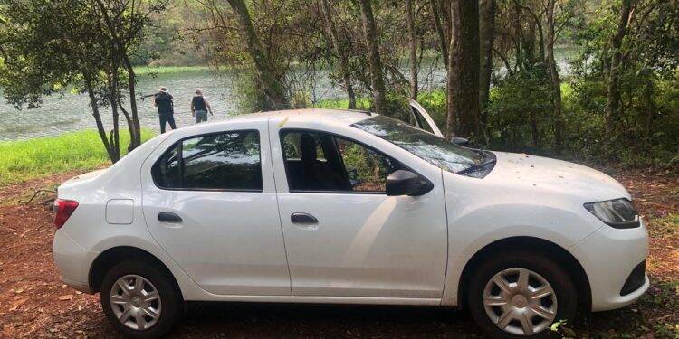 Após policiais serem recebidos a tiros às margens do lago, PC recupera veículo roubado