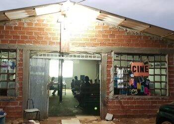 Encontro comunitário com o Cinema atrai mais de 70 pessoas na “Ocupação Bubas”