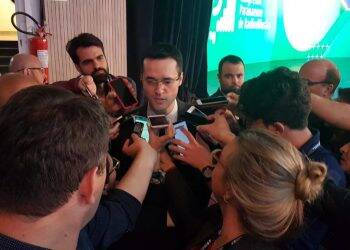 Deltan Dallagnol defende papel da imprensa no 25º Congresso Paranaense de Radiodifusão