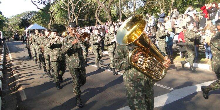 Confira a ordem do desfile de 7 de Setembro, sábado na Avenida Paraná
