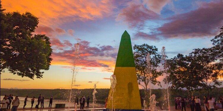 Sexta-feira deve ter pancadas de chuva em Foz