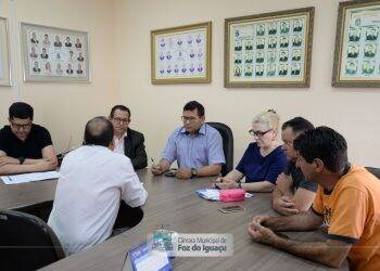 Comissão da parecer favorável e projeto para ônibus com ar-condicionado será votado