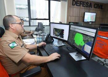 Defesa Civil alerta sobre eventos climáticos com mensagens de celular