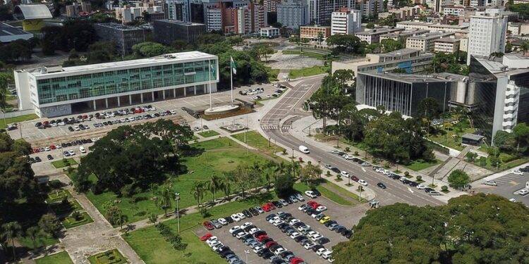 Governador propõe extinguir licença-prêmio dos servidores públicos do estado