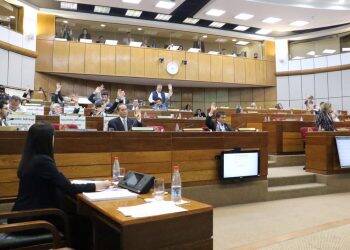 Senadores paraguaios confirmam novos diretores da Itaipu