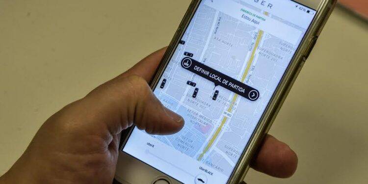 Motorista de Uber não tem vínculo empregatício com aplicativo, decide STJ