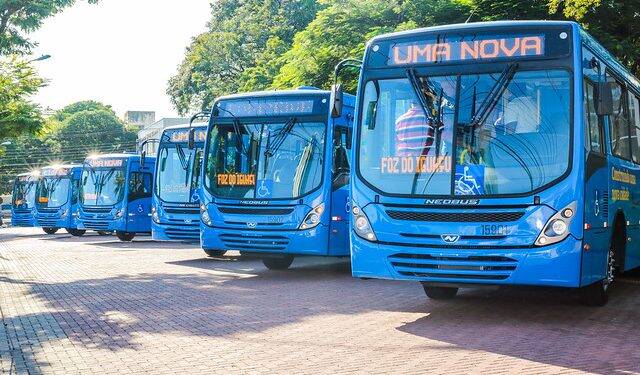Sancionada a lei que garante a circulação de ônibus com ar condicionado em Foz do Iguaçu