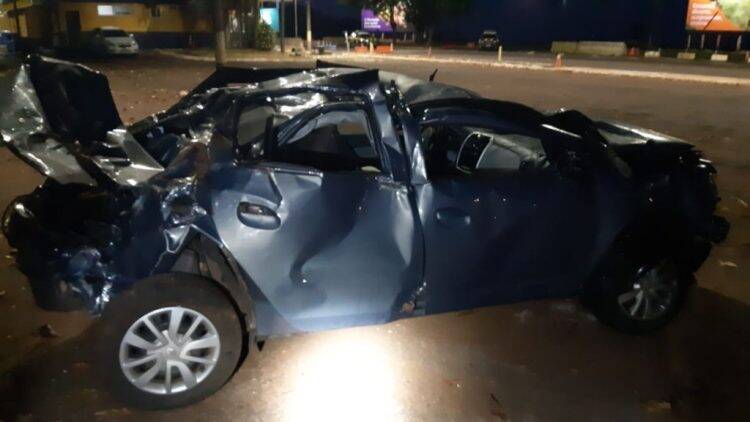 Veículo capota próximo ao pedágio em São Miguel do Iguaçu