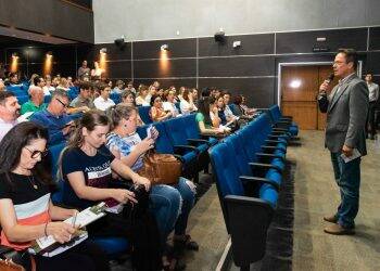 Escolas participam de capacitação para seleção de patrocínio da Itaipu
