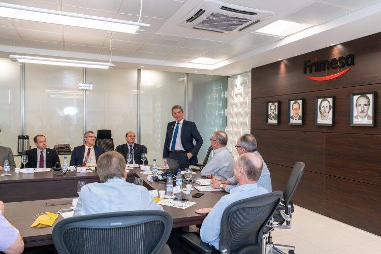 Itaipu e cooperativas reafirmam compromisso com o desenvolvimento do Oeste paranaense